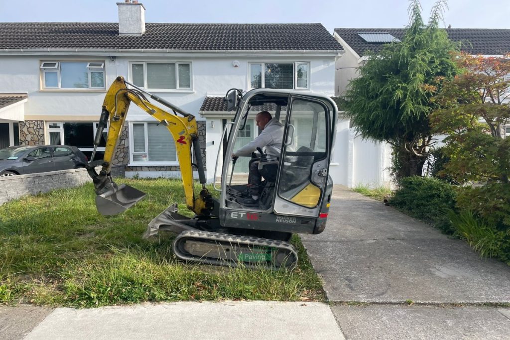 Corrib Paved Driveway with Plastered Walls and Pillars with Capping in Castleknock, Dublin (1)