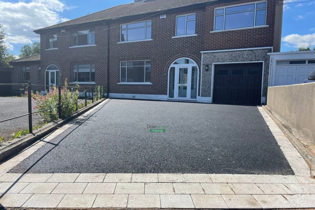 Asphalt Driveway with Silver Granite Corrib Border and Apron in Clontarf, Dublin