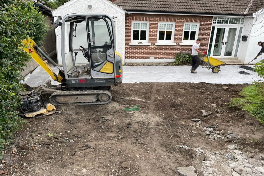 Gravelled Driveway with silver Granite Pathway and Kerbing in Baldoyle, Dublin (4)