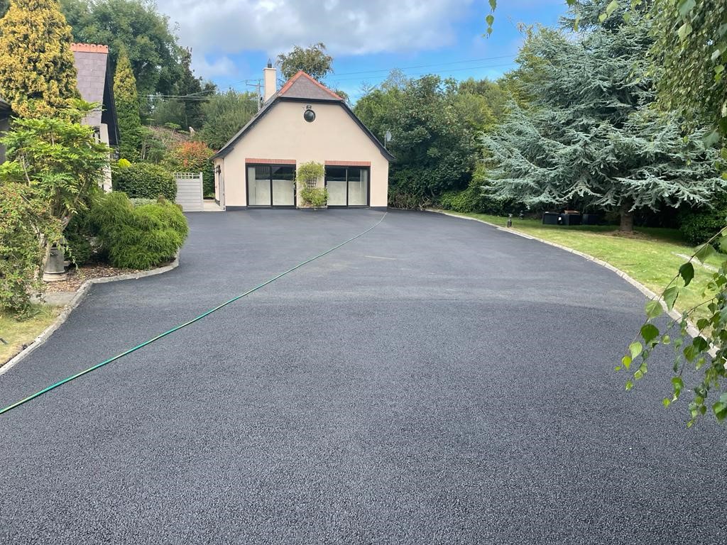 Asphalt Driveway with Granite Slabbed Entrance Area in Delgany, Co. Wicklow