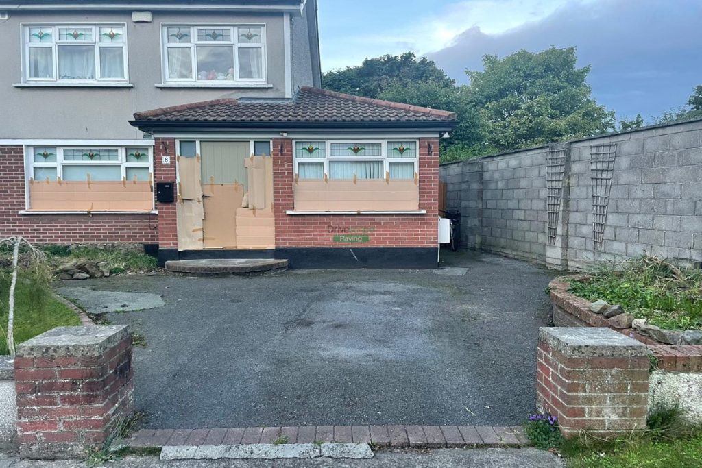 Asphalt Driveway with Granite Step and Corrib Paved Borderlines in Killester, Dublin (1)