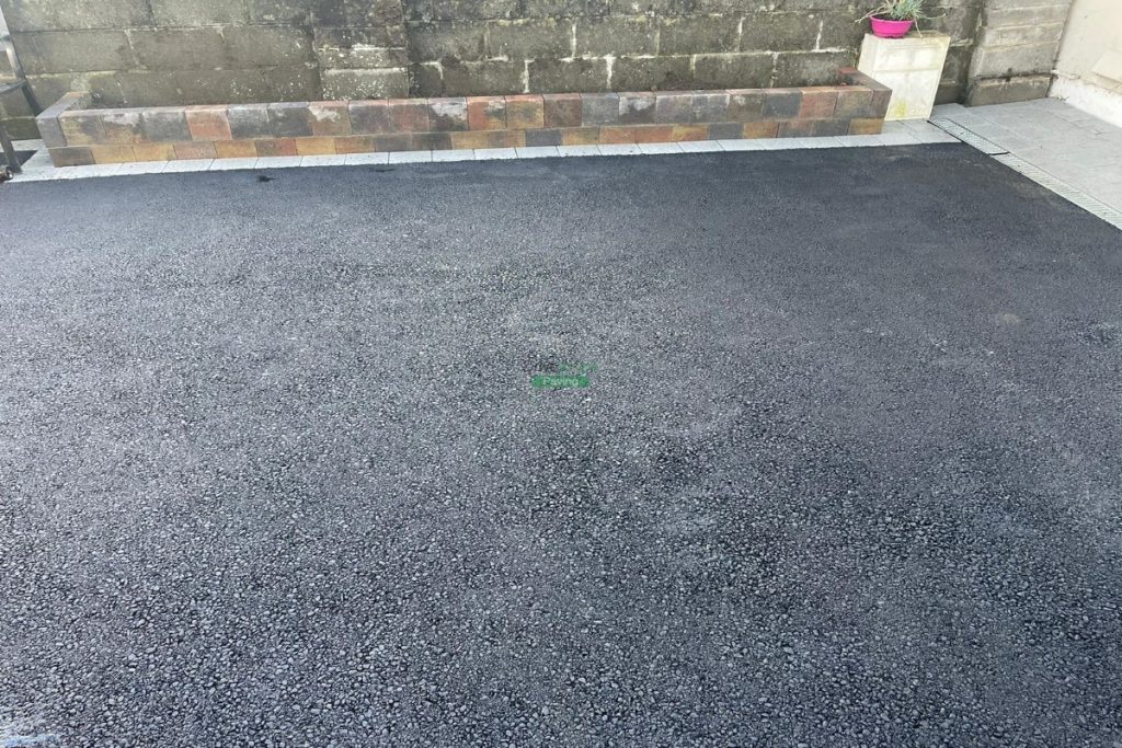 Asphalt Driveway with Silver Granite Borderline and Kerbstones in Baldoyle, Co. Dublin (2)