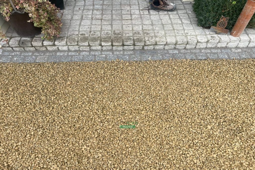 Driveway with Ballylusk Gravel, Granite Cobbles and New Pillars in Ashtown, Dublin (4)