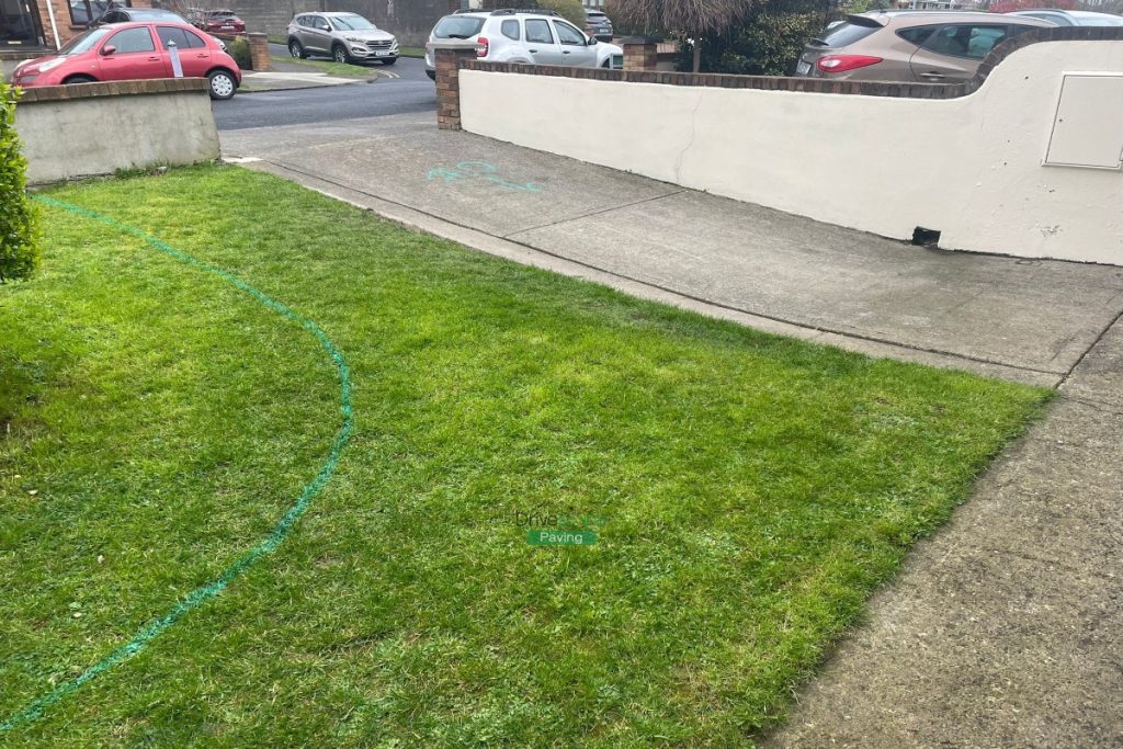 Driveway with Black Granite Corrib Paving and Silver Borderlines in Rathfarnham, Dublin (1)