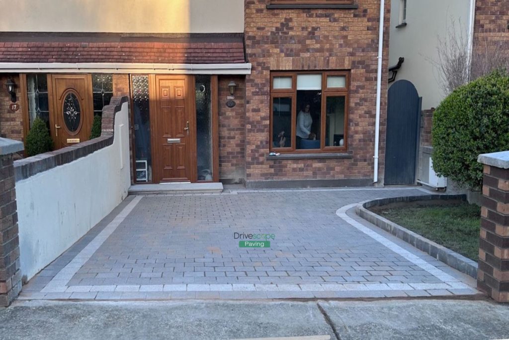 Driveway with Black Granite Corrib Paving and Silver Borderlines in Rathfarnham, Dublin (4)