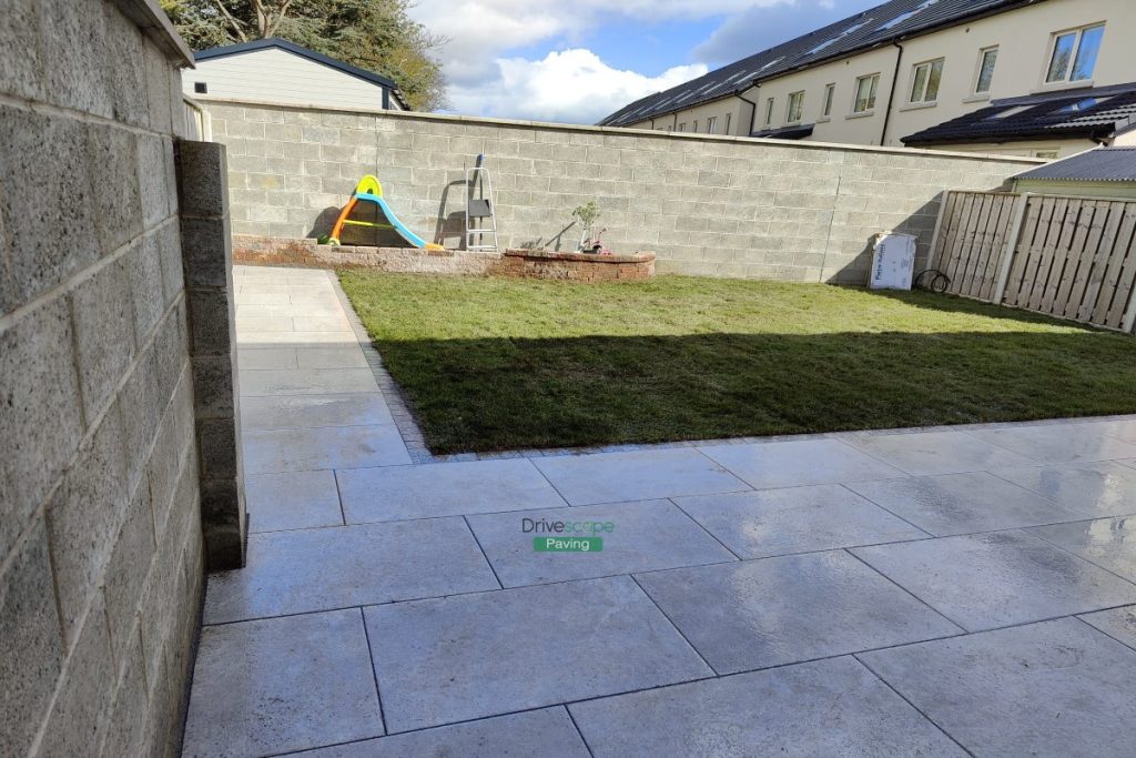 Porcelain Tiled Patio with Granite Cobblestones and Roll-On Turf in Portmarnock, Co. Dublin (13)