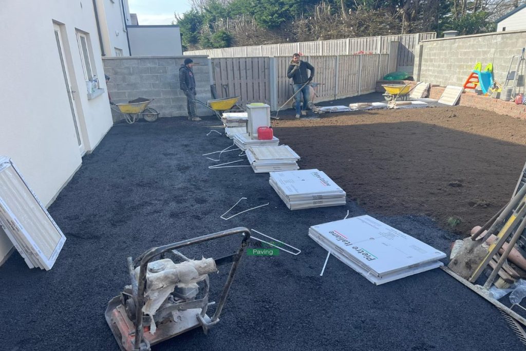 Porcelain Tiled Patio with Granite Cobblestones and Roll-On Turf in Portmarnock, Co. Dublin (4)