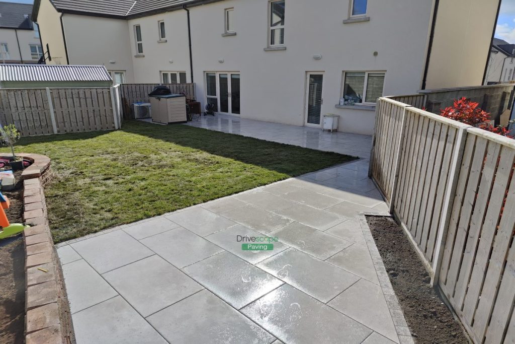 Porcelain Tiled Patio with Granite Cobblestones and Roll-On Turf in Portmarnock, Co. Dublin (8)