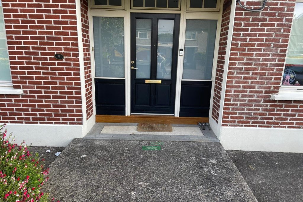Driveway with Ballylusk Gravel, Natural Granite Slabs and Bullnose Step in Stillorgan, Dublin (2)