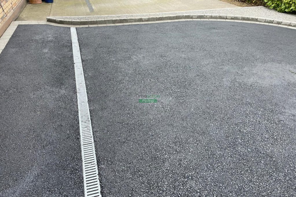 Tarmacadam Driveway with Granite Kerbing, Borders and Gravelled Areas in Clonsilla, Dublin (9)
