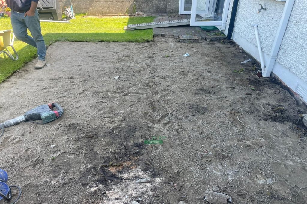 Patio with Black Granite Slabs and Lismore Border in Santry, Dublin (2)