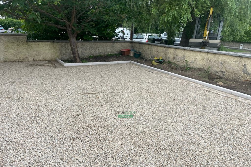 Driveway with Ballylusk Gravel, Kerbstones and Granite Step in Mount Merrion (5)