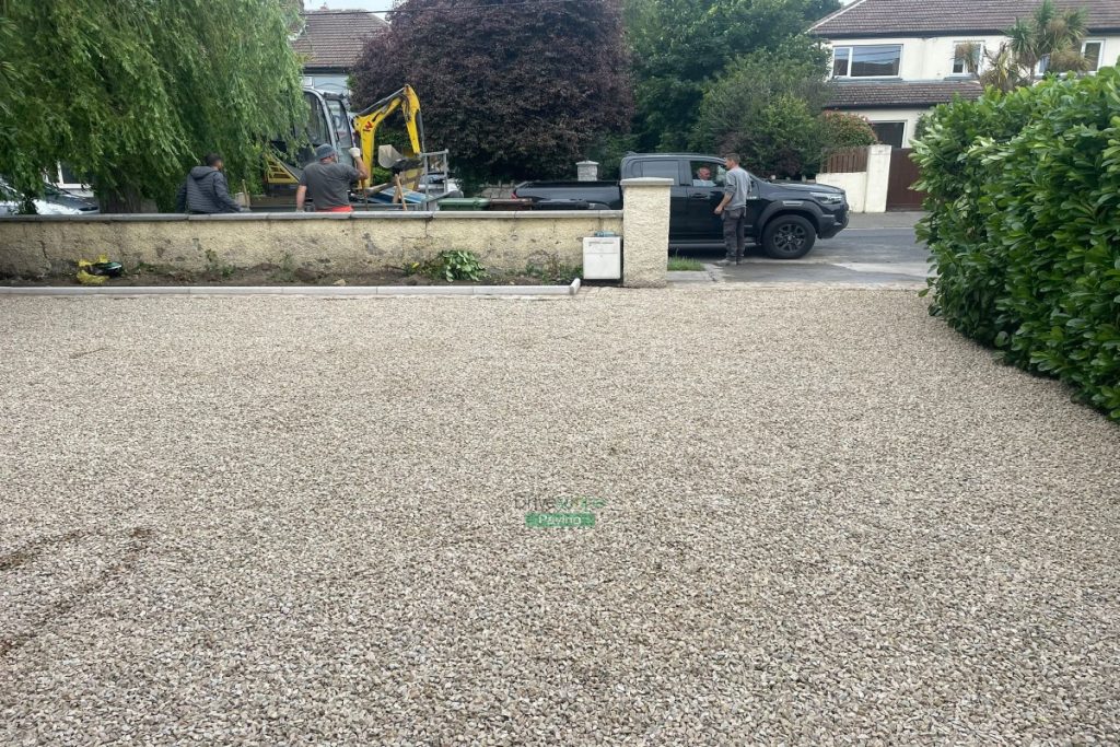 Driveway with Ballylusk Gravel, Kerbstones and Granite Step in Mount Merrion (6)