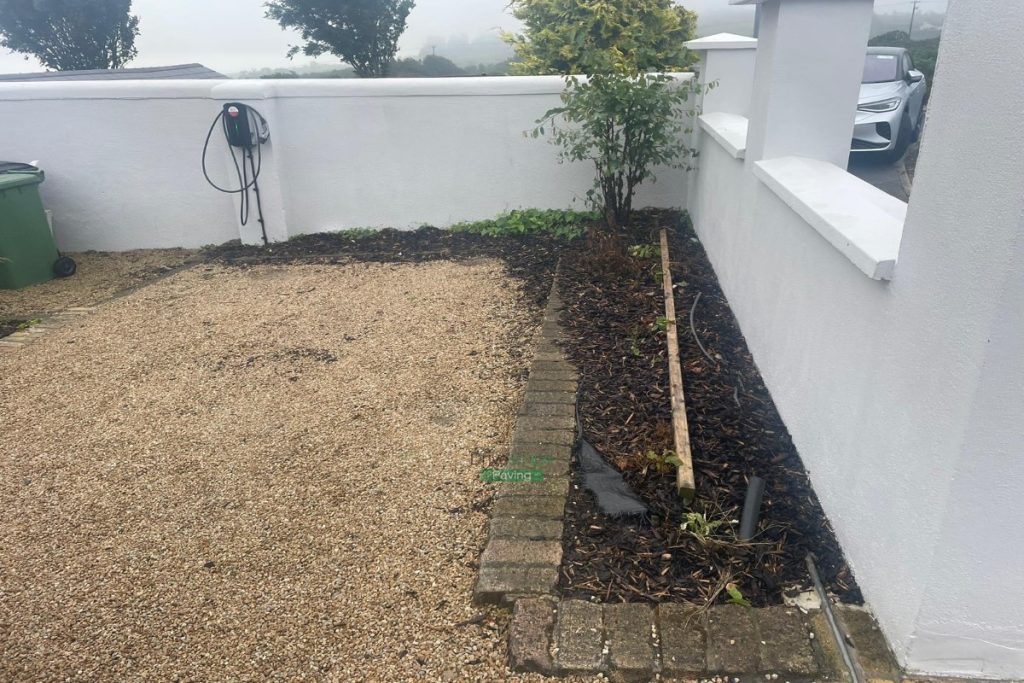 Driveway with Golden Gravel and Granite Cobbles in Wicklow (3)