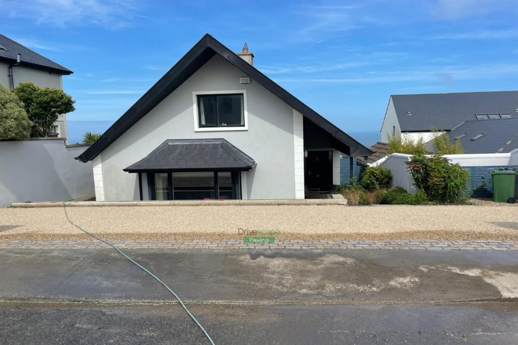 Driveway with Golden Gravel and Granite Cobbles in Wicklow (4)