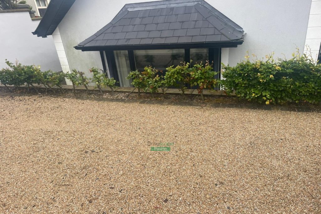 Driveway with Golden Gravel and Granite Cobbles in Wicklow (5)