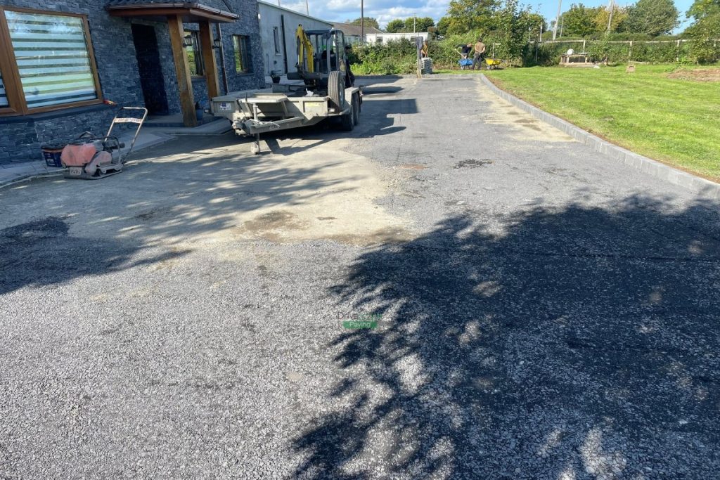 Asphalt Driveway with Charcoal Kerbing and Silver Granite Slabs in Oldtown, Co. Meath (4)