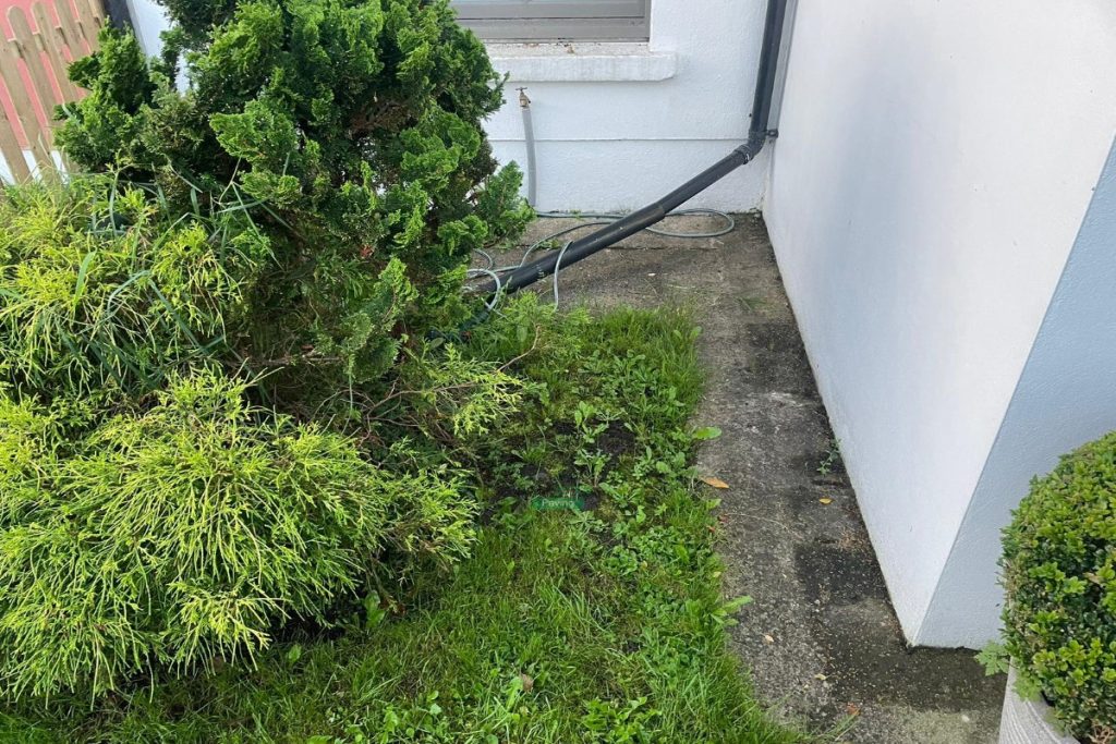 Gravelled Driveway with Granite Slabs in Inchicore, Dublin (4)