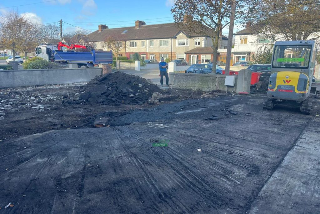 Two Adjacent Driveways with Golden Gravel and Silver Granite Cobblestones in Clontarf, Dublin (2)