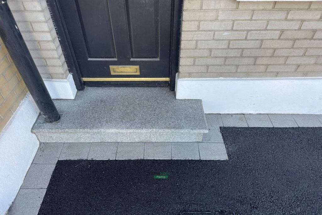 Asphalt Driveway with Corrib Border and Granite Step in Killester, Dublin (4)