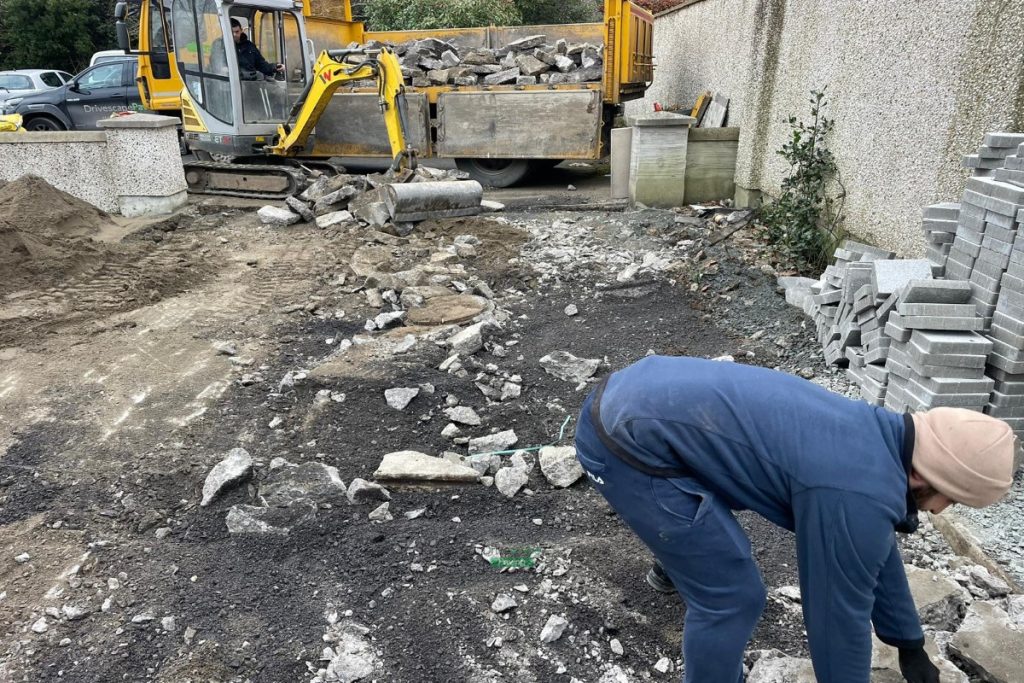 Asphalt Driveway with Silver Granite Kerbs, ACO Channels and Flowerbeds in Lucan, Dublin (1)