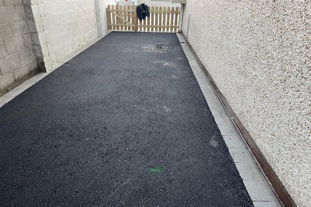 Asphalt Driveway with Silver Granite Kerbs, ACO Channels and Flowerbeds in Lucan, Dublin (8)