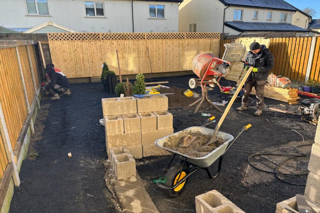 Porcelain Tiled Patio with Timber Fencing and Ashford Block Wall in Johnstown, Co. Meath (4)
