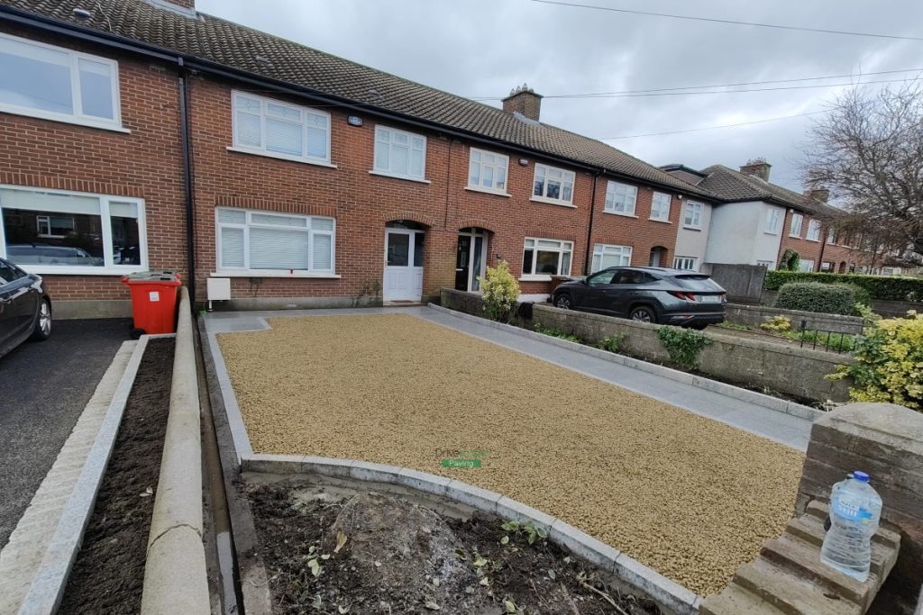 Gravelled Driveway with Granite Apron and Pathway in Clontarf, Dublin (7)