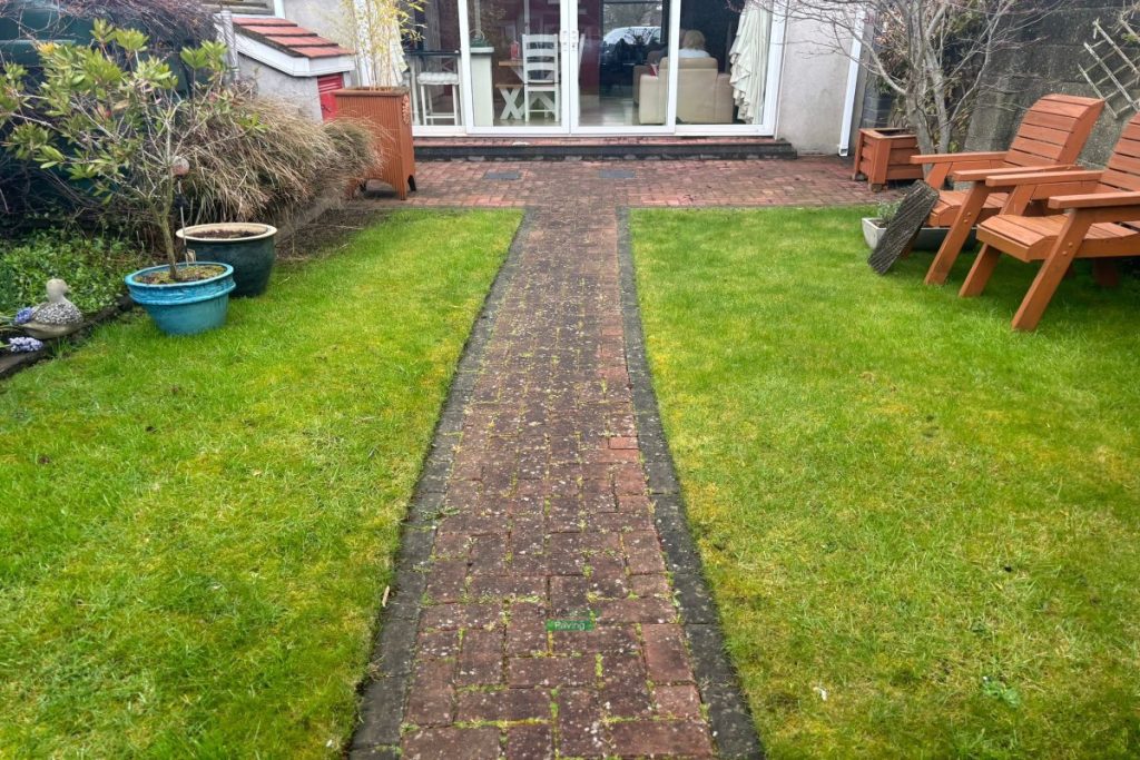 Patio with Brown Granite Slabs, Bull-Nose Step and Stepping Stones in Clontarf, Dublin (4)