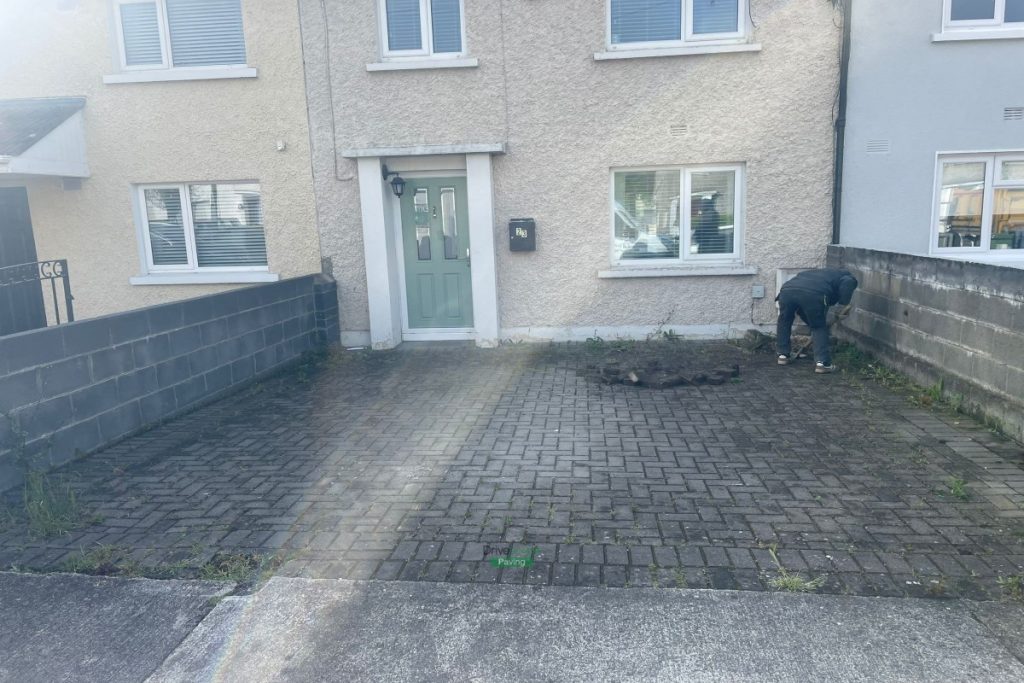 Asphalt Driveway with Silver Granite Borders in Finglas, Dublin (1)
