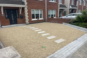 Gravelled Driveway with Silver Granite Cobbles and Bullnose Step in Malahide, Co. Dublin (5)