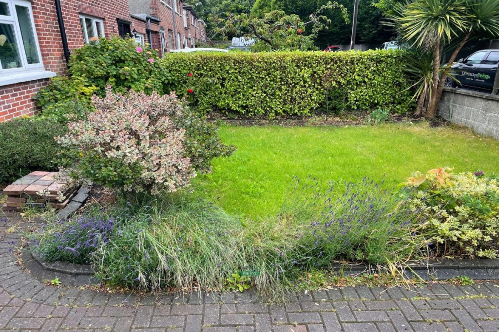 Asphalt Driveway with Granite Borderlines and Kerbing in Clontarf, Dublin (2)
