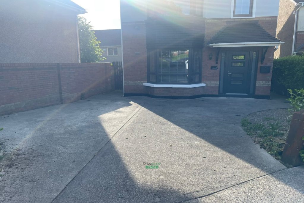 Asphalt Driveway with Silver Granite Borders and Natural Kerbs in Swords, Dublin (1)