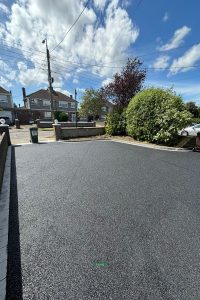 Asphalt Driveway with Granite Borderlines and Apron in Glasnevin, Dublin (8)
