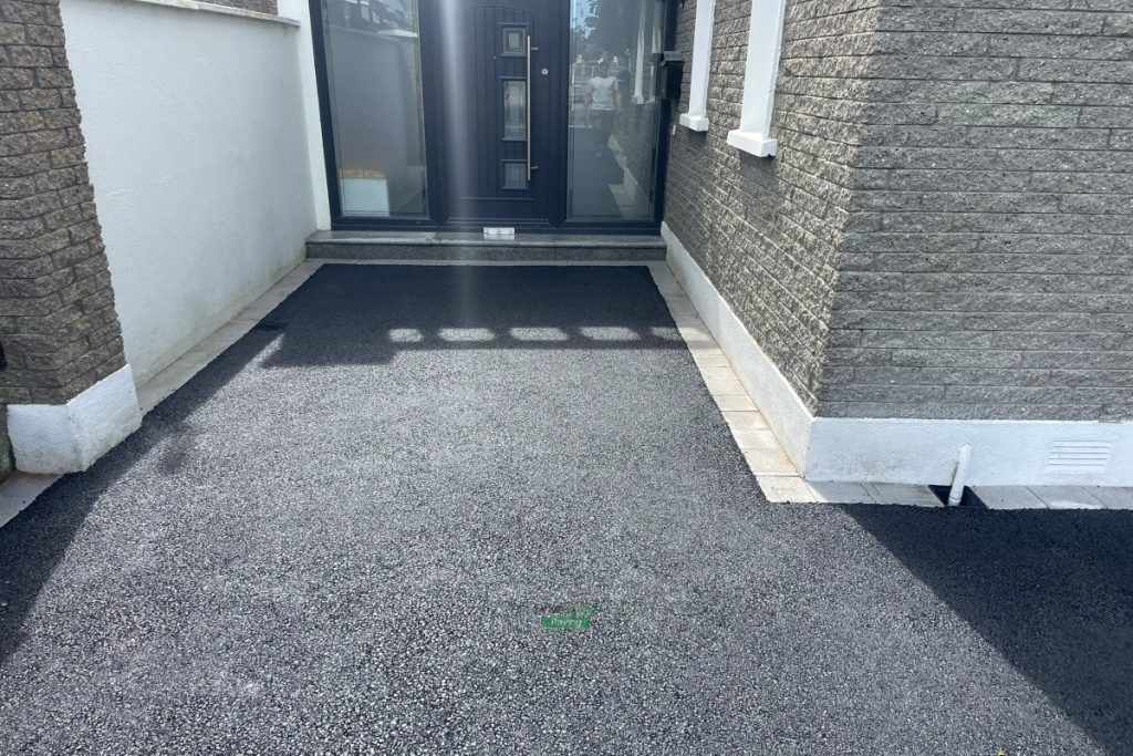 Asphalt Driveway with Silver Corrib Border in Sutton, Dublin (4)