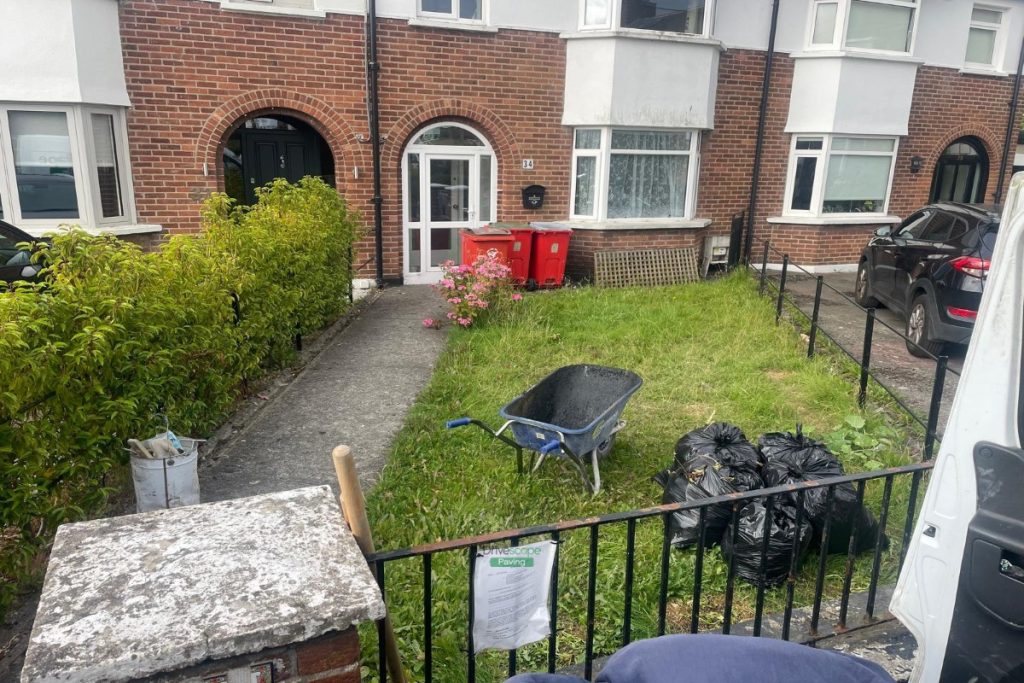 Driveway with Ballylusk Gravel and Granite Cobblestones in Clontarf, Co. Dublin (1)