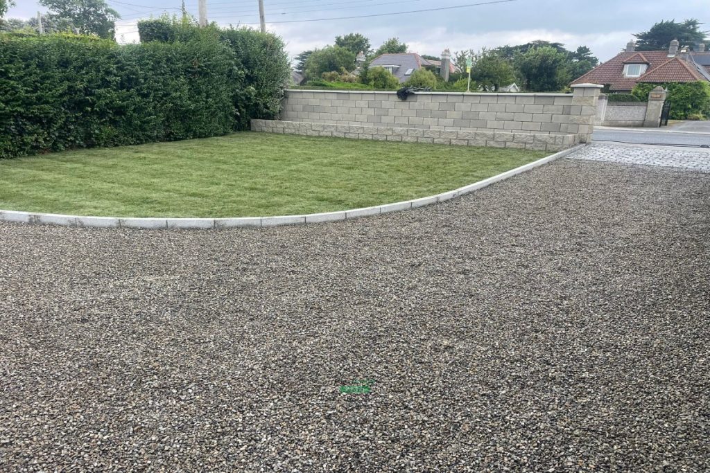 Gravelled Driveway with Cobbled Apron, New Wall and Lawn in Sutton, Dublin (14)