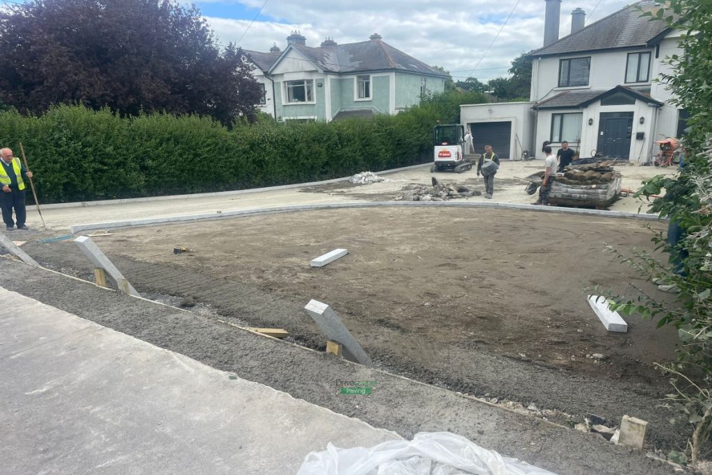 Gravelled Driveway with Cobbled Apron, New Wall and Lawn in Sutton, Dublin (3)