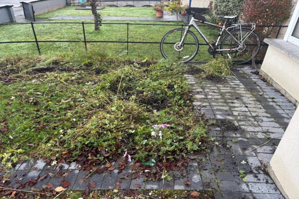 SMA Driveway with Cobblestone Border in Raheny, Dublin (2)