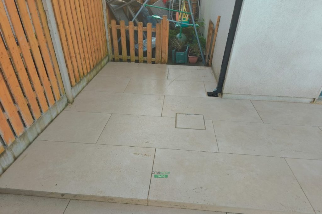 Porcelain Tiled Patio with Artificial Grass and Classic Slabs in Wicklow (6)