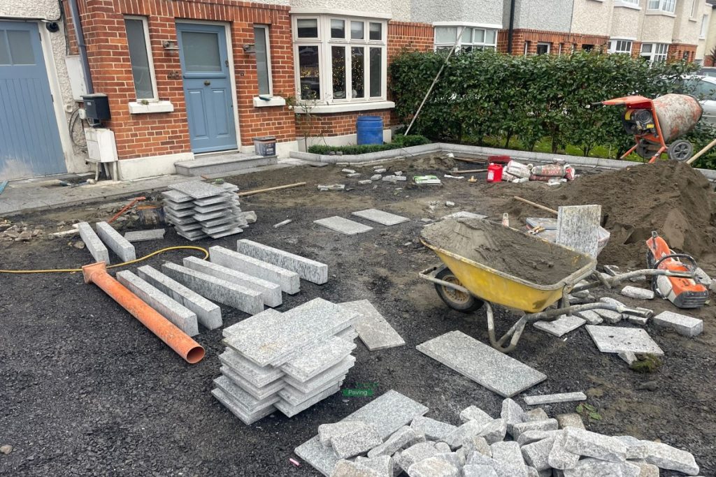 Gravelled Driveway with Granite Pathway and Cobbled Apron in Dublin (1)