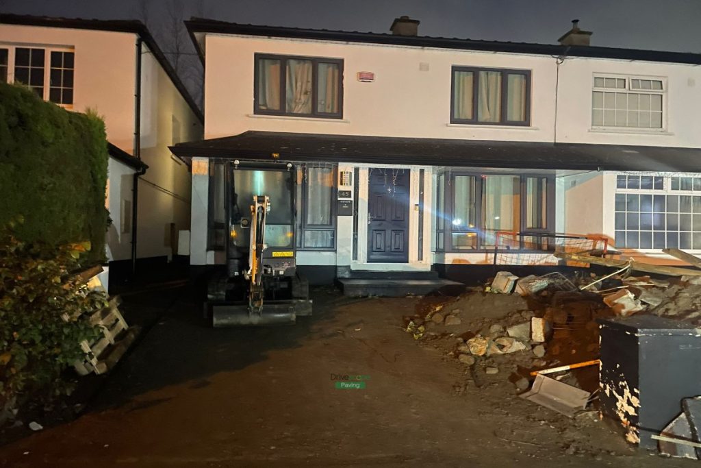 Corrib Paved Driveway with Triple Granite Step in Templeogue, Dublin (2)
