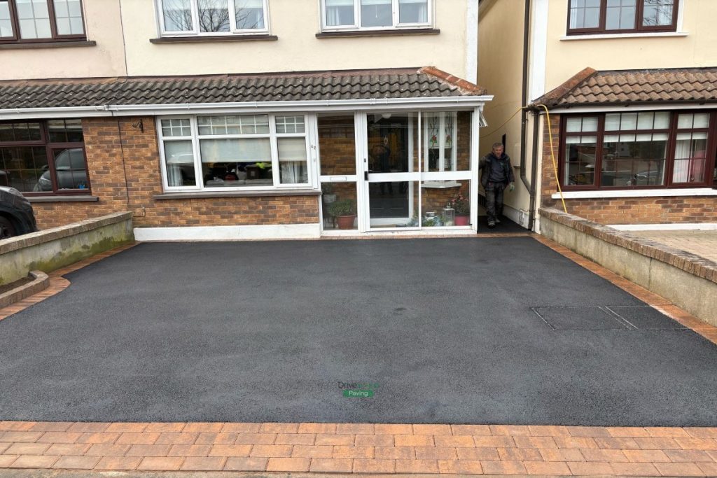 Asphalt Driveway with Paved Border and Apron in Malahide, Co. Dublin (2)