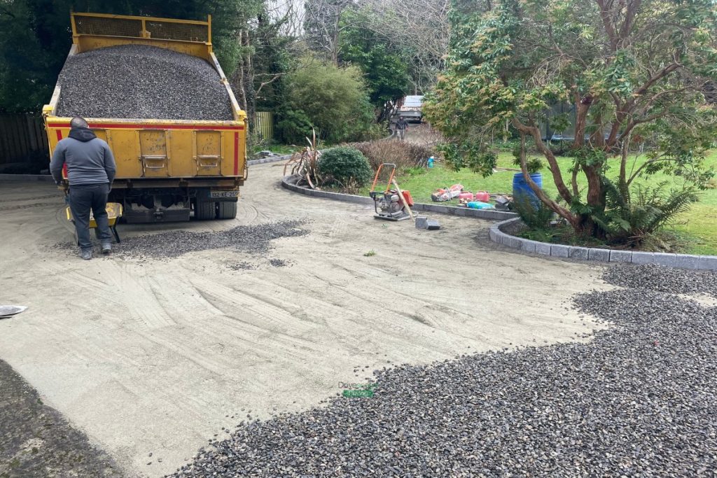 Gravelled Driveway with Mellifont Kerbing and Granite Pillars in Kilmacanogue, Co. Wicklow (2)