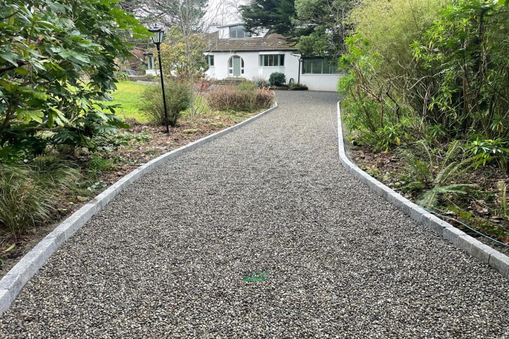 Gravelled Driveway with Mellifont Kerbing and Granite Pillars in Kilmacanogue, Co. Wicklow (4)