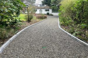 Gravelled Driveway with Mellifont Kerbing and Granite Pillars in Kilmacanogue, Co. Wicklow (4)