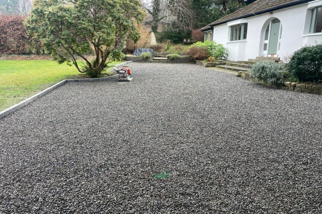 Gravelled Driveway with Mellifont Kerbing and Granite Pillars in Kilmacanogue, Co. Wicklow (7)