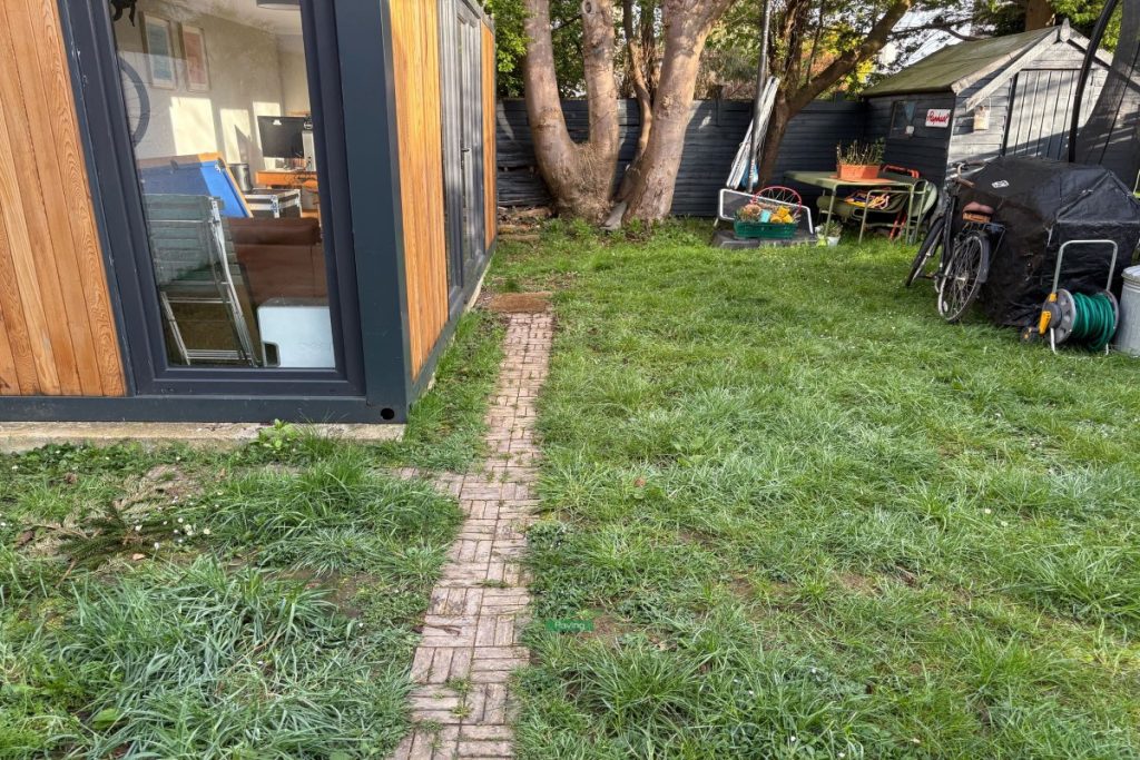 Patio with Granite Slabs and Silver Granite Cobbles in Terenure, Dublin (4)