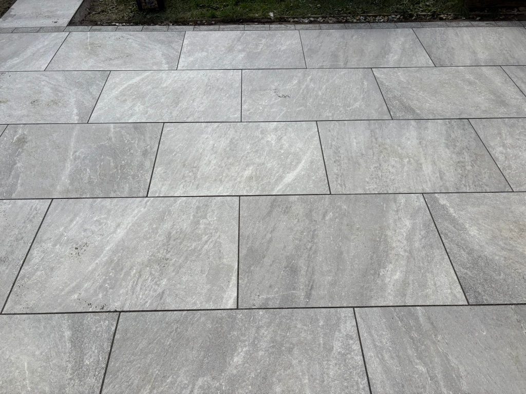 Porcelain Patio with Walkway and Recessed Covers in Hansfield Wood, Dublin (2)