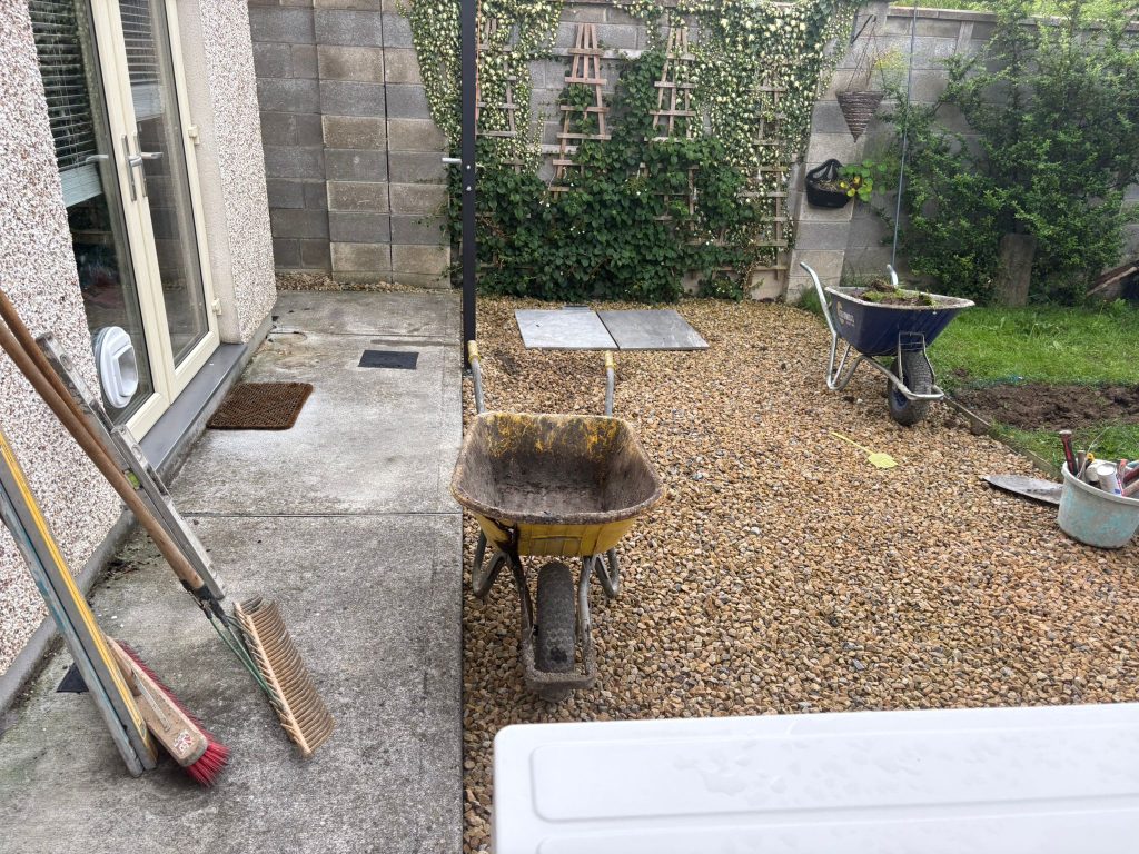 Porcelain Patio with Walkway and Recessed Covers in Hansfield Wood, Dublin (3)